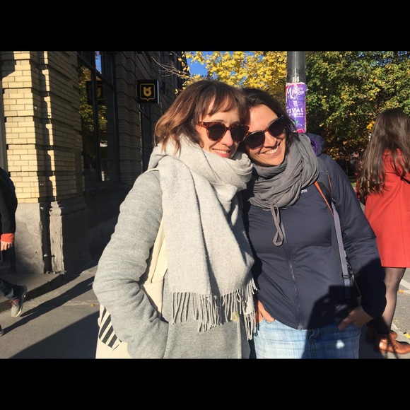 Meet your Posher, Caroline - Picture 2 of 3